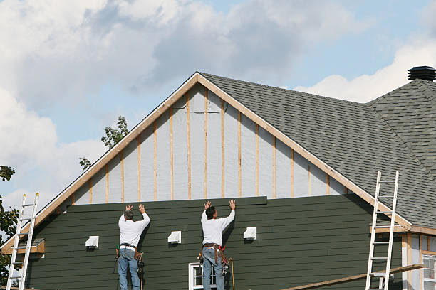 Professional Emergency Siding Repair technician working in Harmony, NC